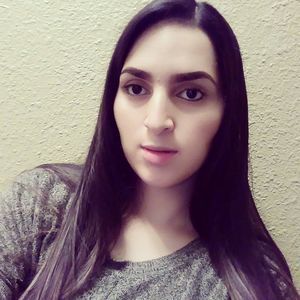 Meet your Posher, Daniela